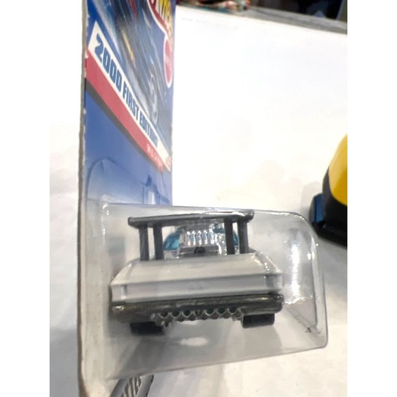 Hot Wheels 2000 First Editions 8 of 36 Collectable Car 68 El Camaro Toy Box Dama - Picture 4 of 10